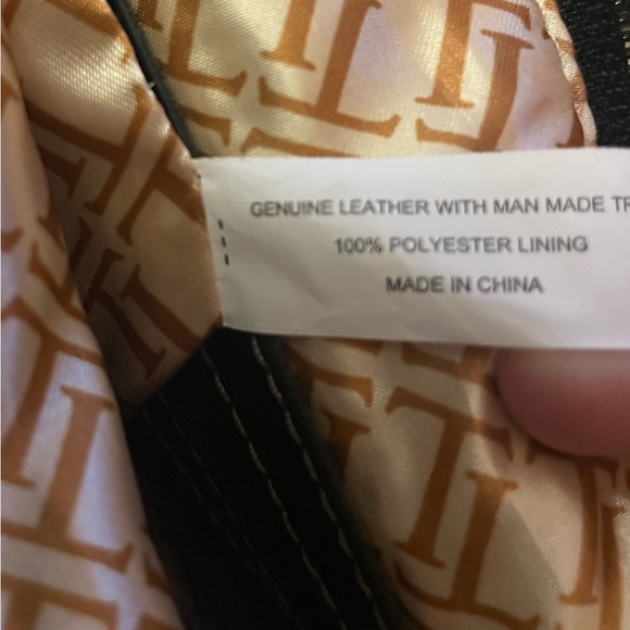 Tignanello Black Leather Y2K Crossbody Bag Silver Hardware - Picture 8 of 11